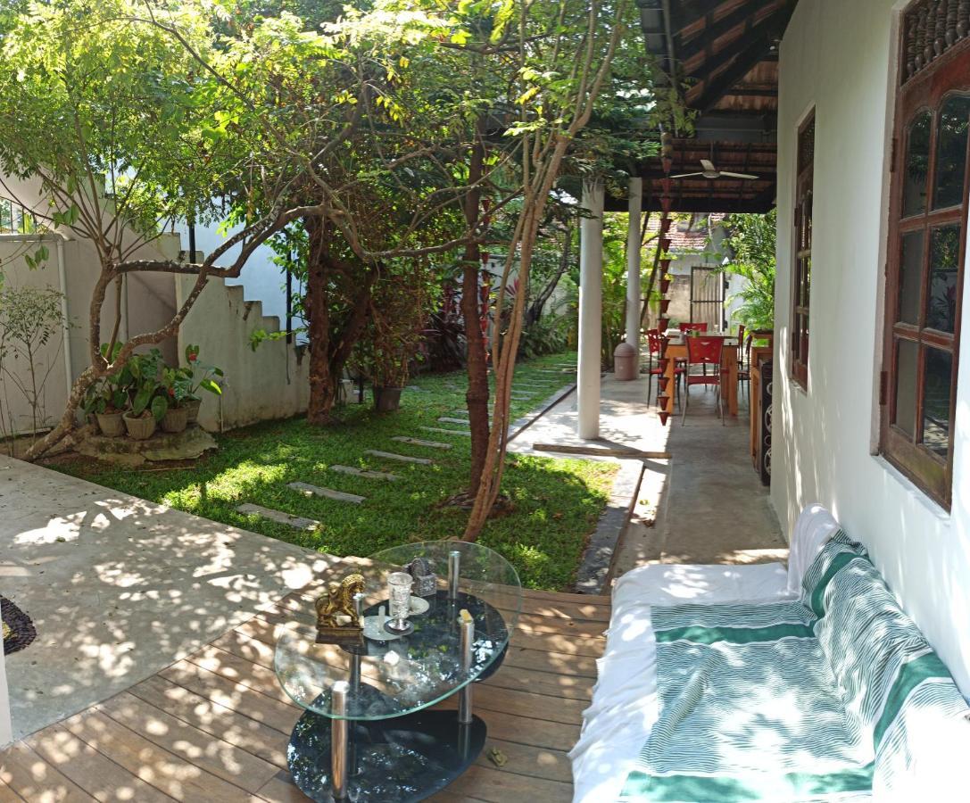 Rituale Guest House - Surf & Yoga Mirissa Εξωτερικό φωτογραφία