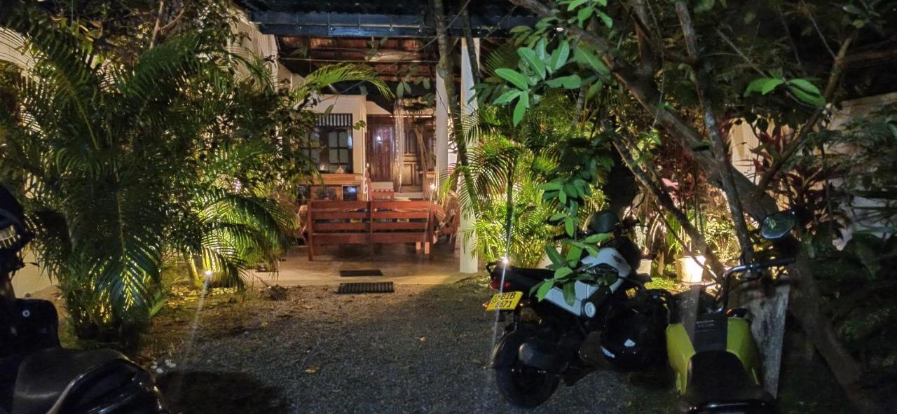 Rituale Guest House - Surf & Yoga Mirissa Εξωτερικό φωτογραφία